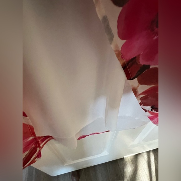 Connected Apparel Pink and Red Floral Dress - Picture 5 of 7